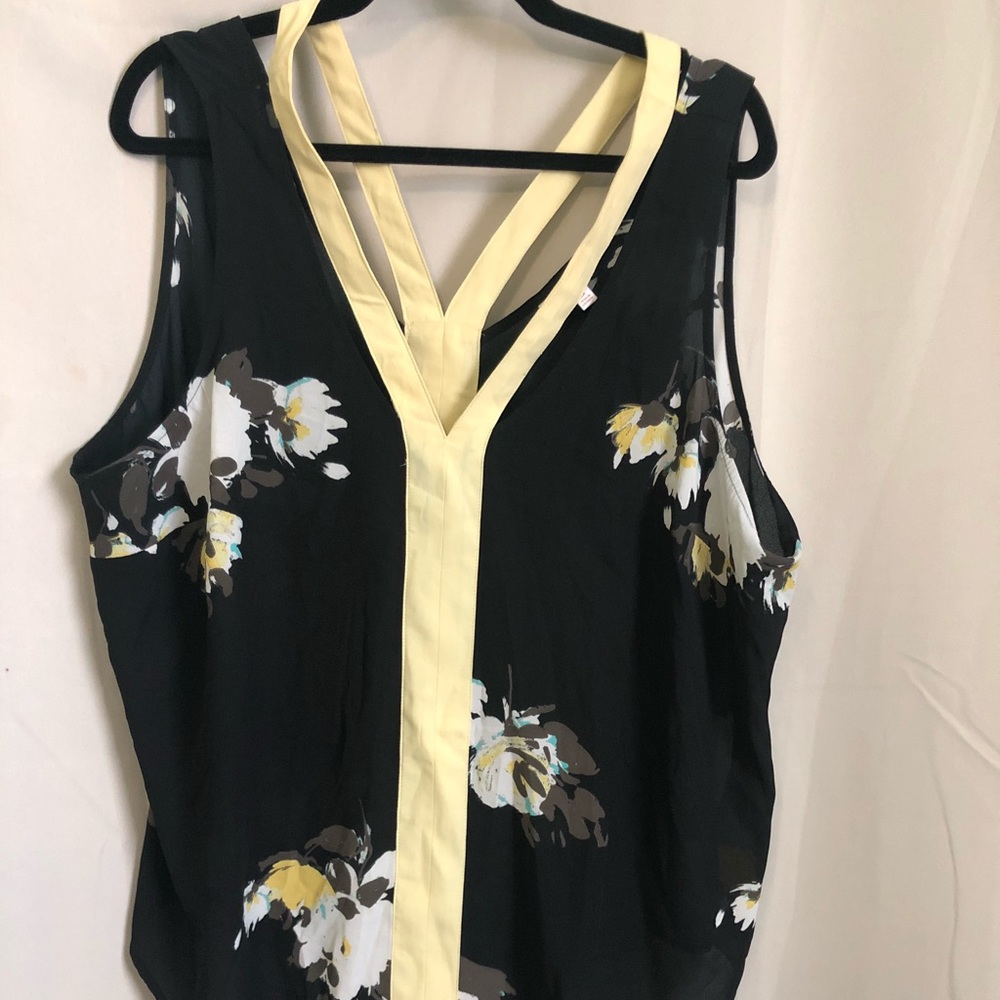 Sleeveless blouse